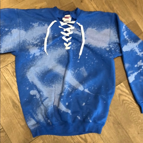 Tops - COOLEST laced-up tie-dye sweatshirt
